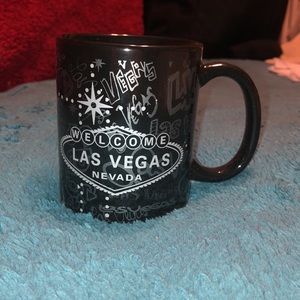 🌟 2/$25 mix and match Welcome to Las Vegas Graffiti Mug